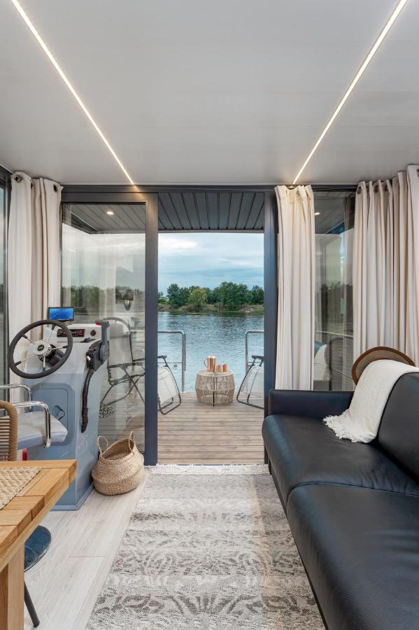 Lemuria Houseboat - Plywajacy Domek Na Wodzie Breslau Exterior foto