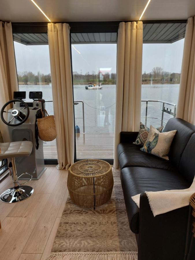Lemuria Houseboat - Plywajacy Domek Na Wodzie Breslau Exterior foto